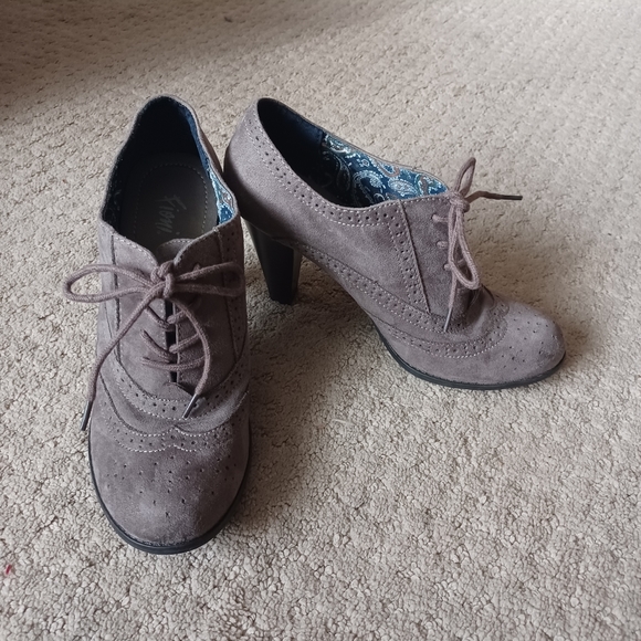 Women's Fioni Oxford Booties - Grey (size 8) - Picture 3 of 7